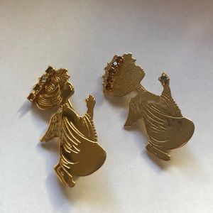 Pair of 2 angel brooches